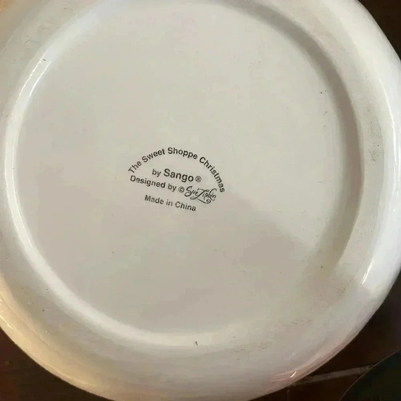 Vintage “The Sweet Shoppe Christmas” by Sango Cookie Jar ~Mint~ - Picture 3 of 3